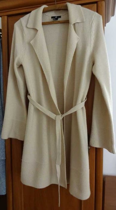 Kardigan Jasny Beżowy Długi, Ciepły, Kołnierz, Prosty Wzór, Praktyczny