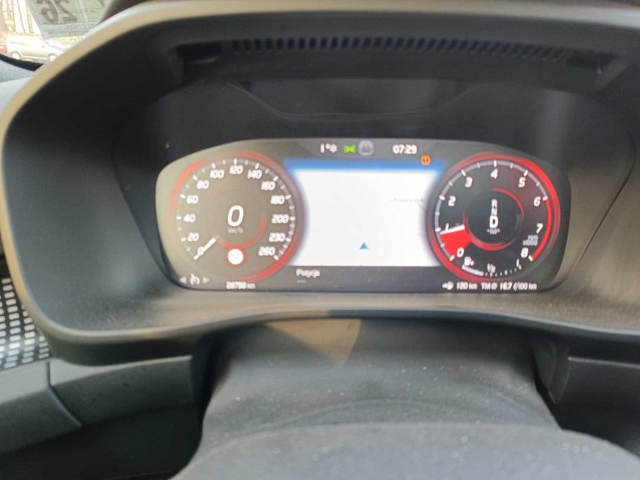 VOLVO XC 40 R-design AWD 247KM