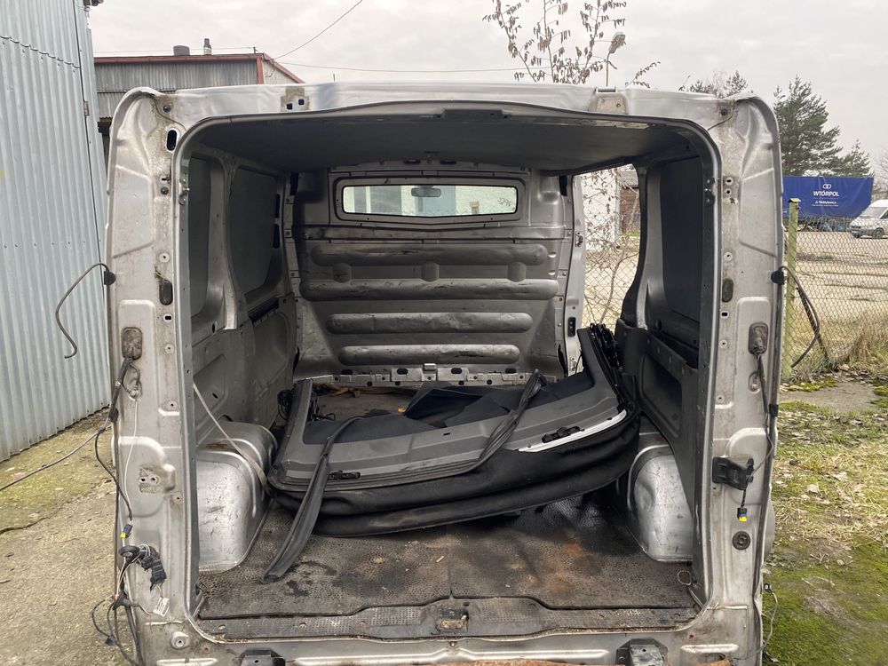 Opel vivaro 2.5cdti karoseria