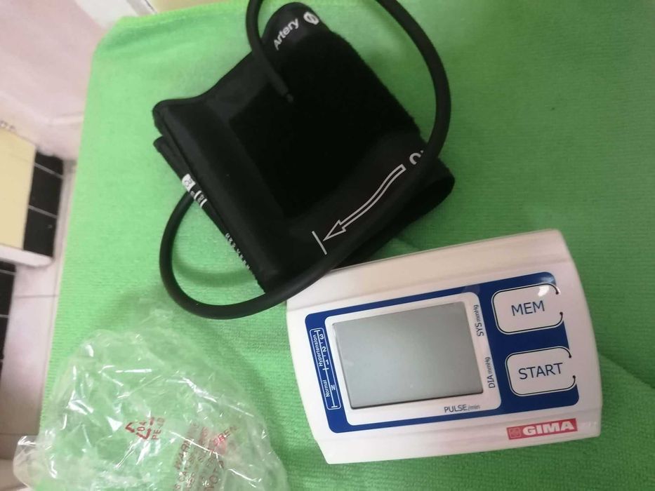 Medidor de tensão Gima. Novo, na caixa.