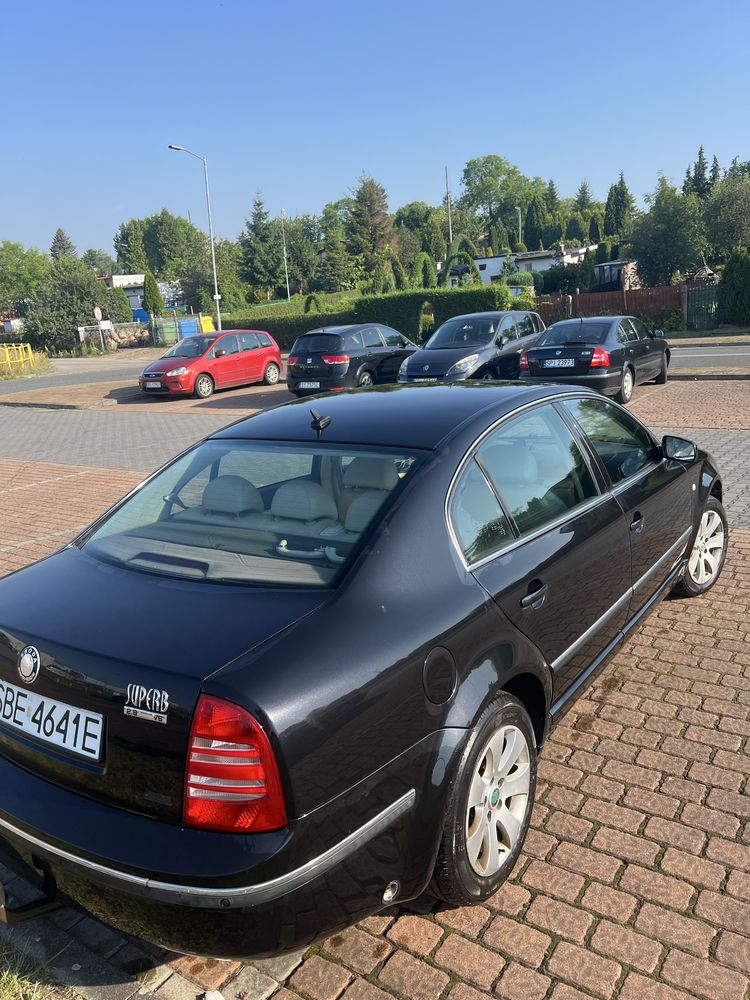 Skoda Superb 2.8