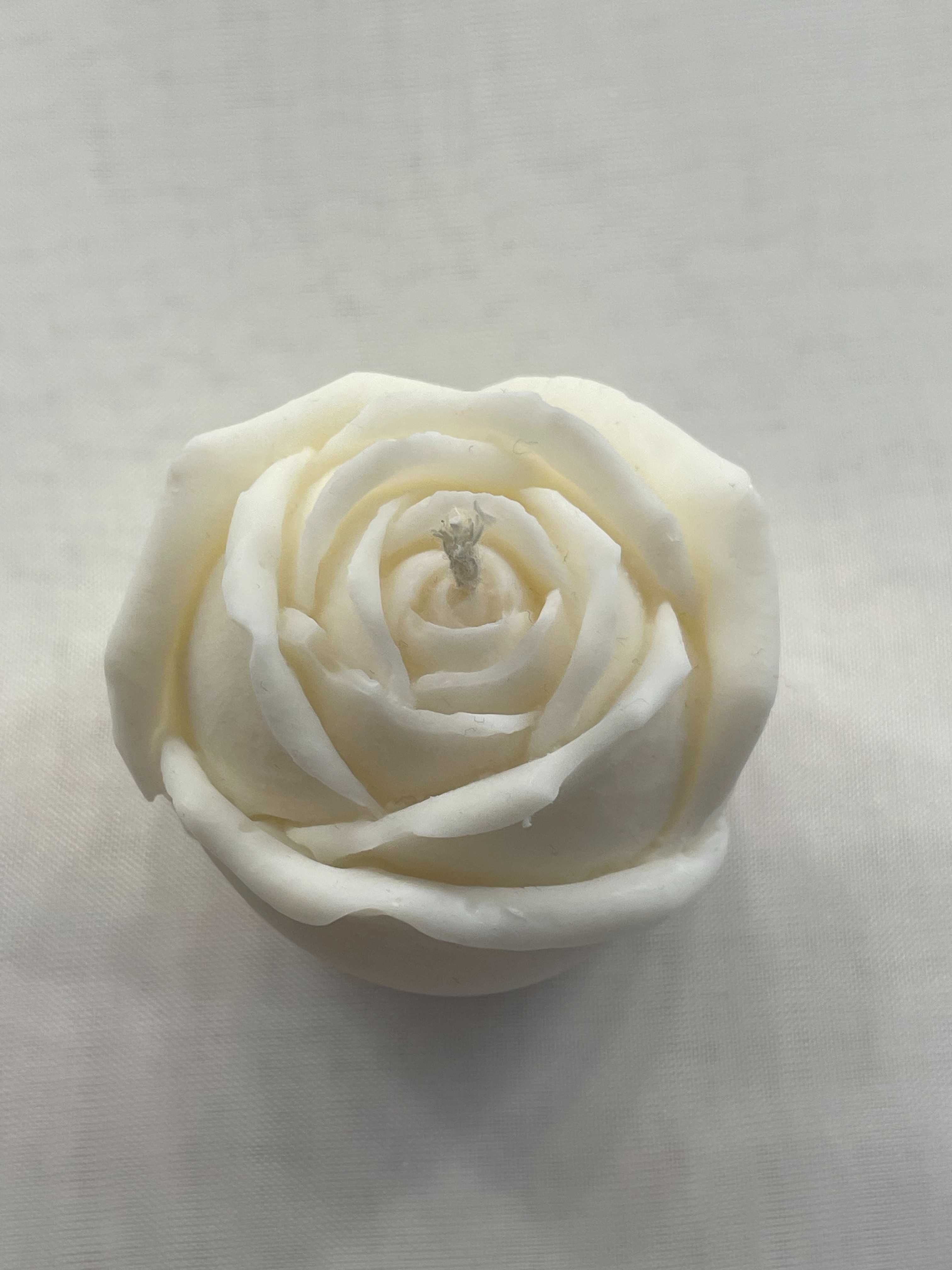 Naturalna Dekoracyjna Biała Świeczka Sojowa Róża Ręcznie Wykonana