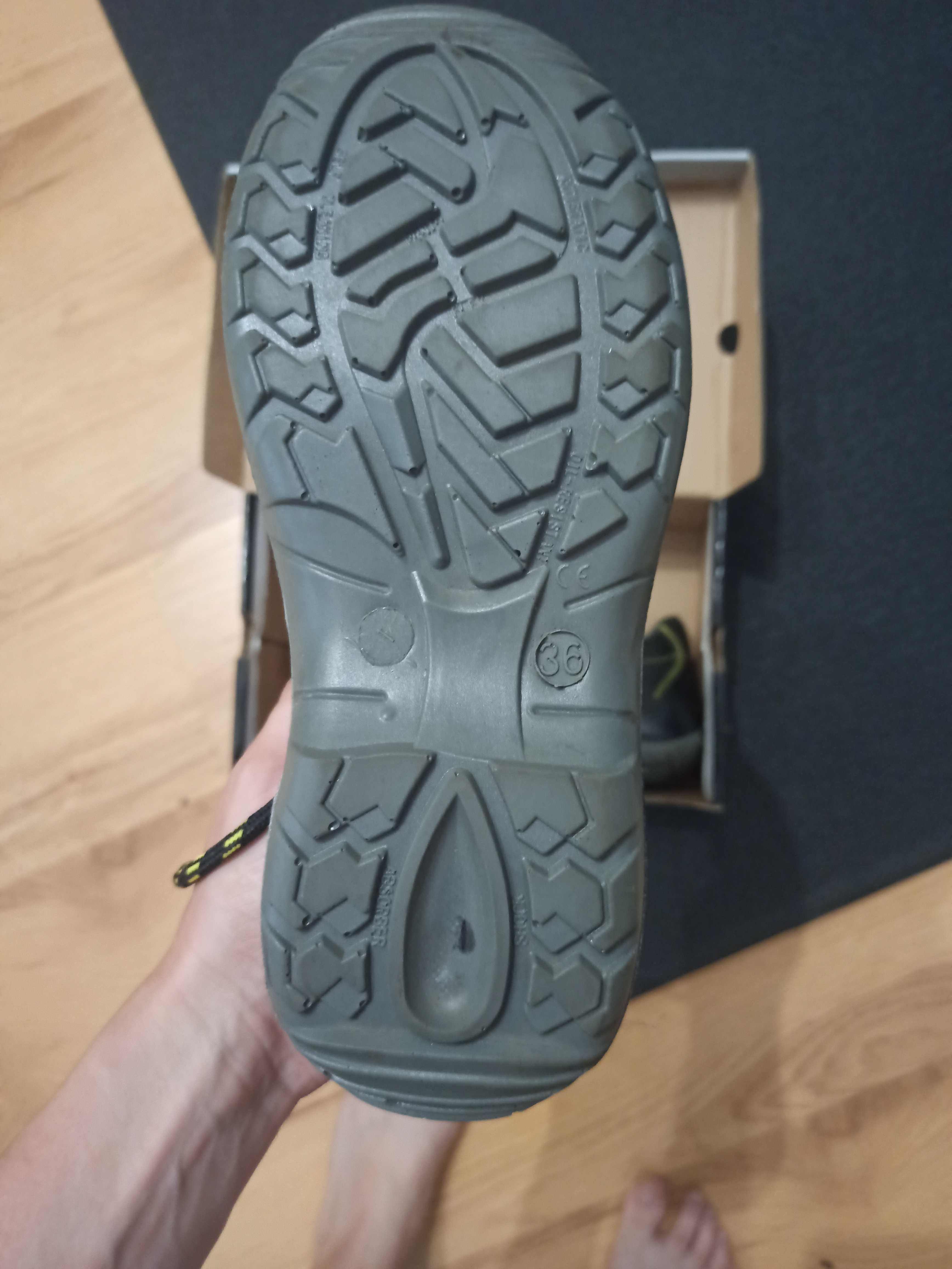 Buty do pracy - magazyn