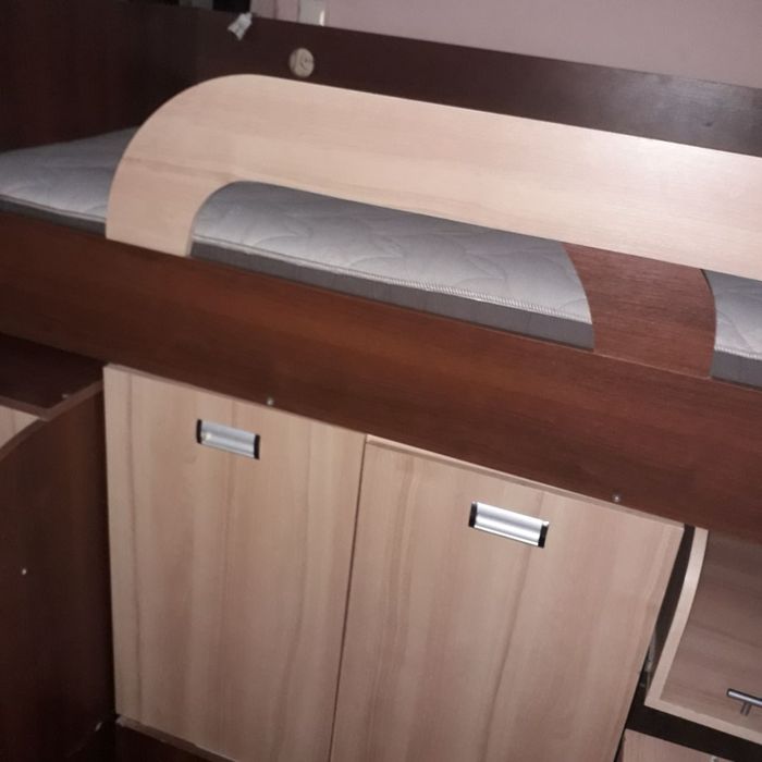 Кровать-чердак для школьника