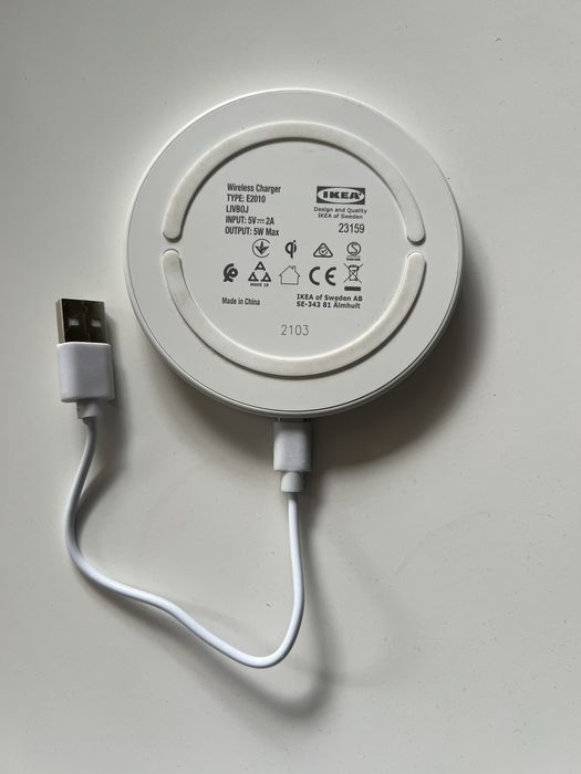 Ikea Livboj bezprzewodowa ładowarka.