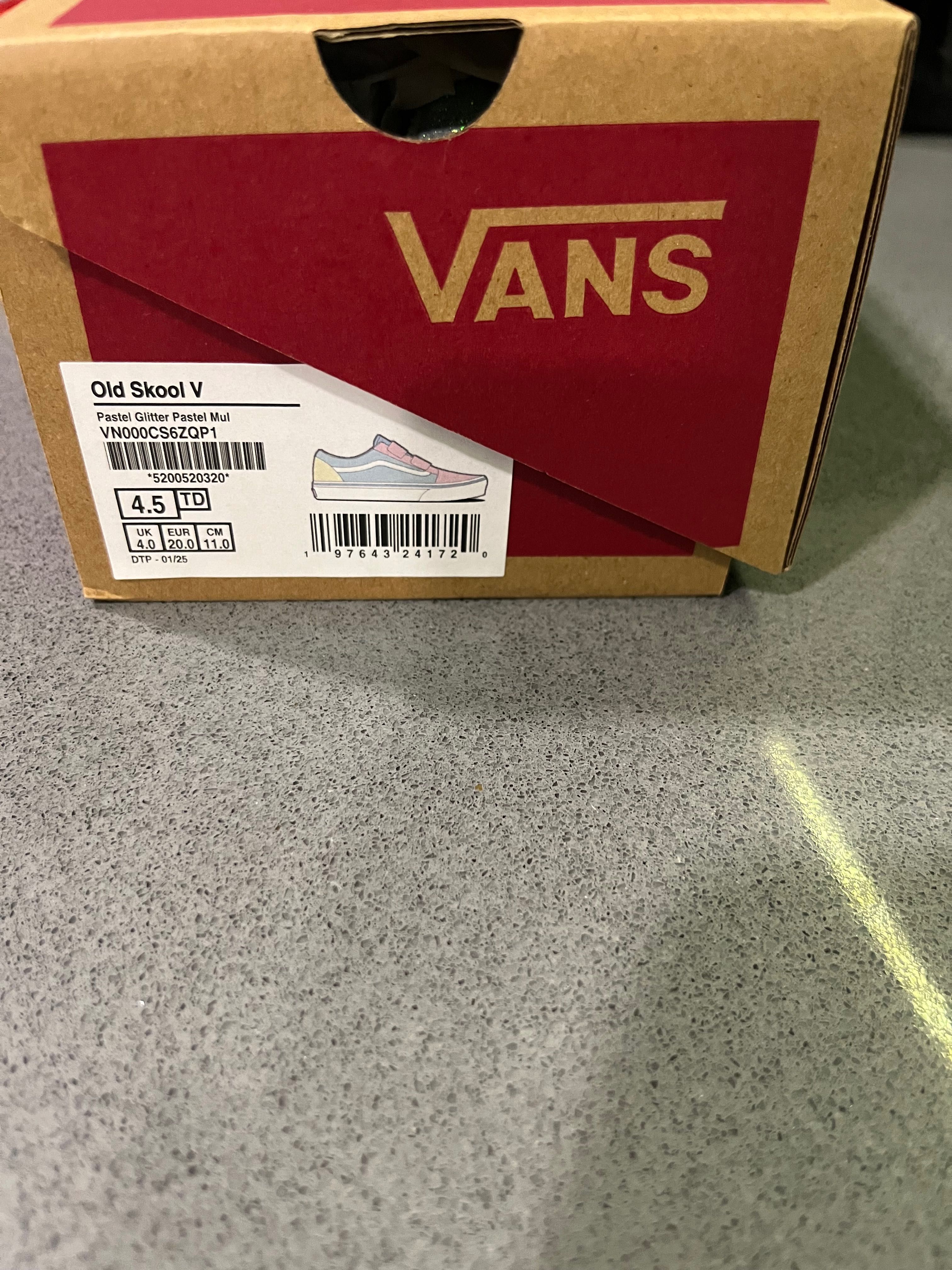 Sapatilha vans old skool V tamanho 20