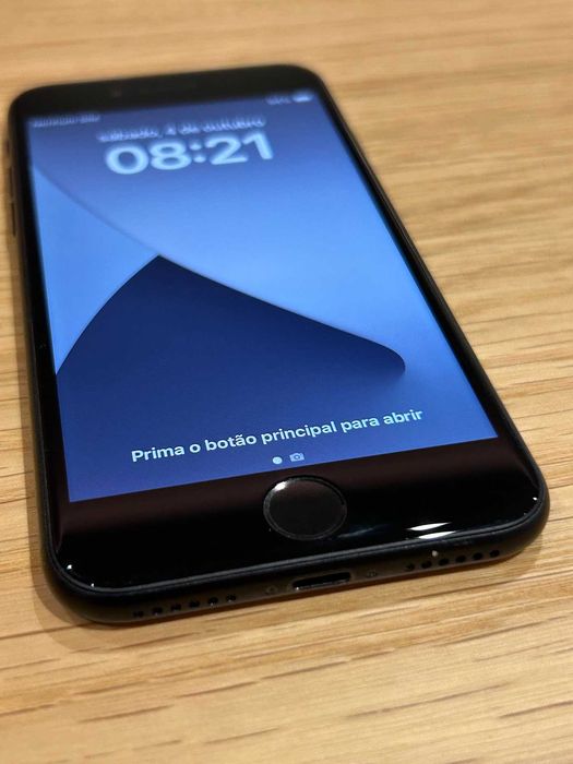 iPhone SE 2020 64 GB Preto