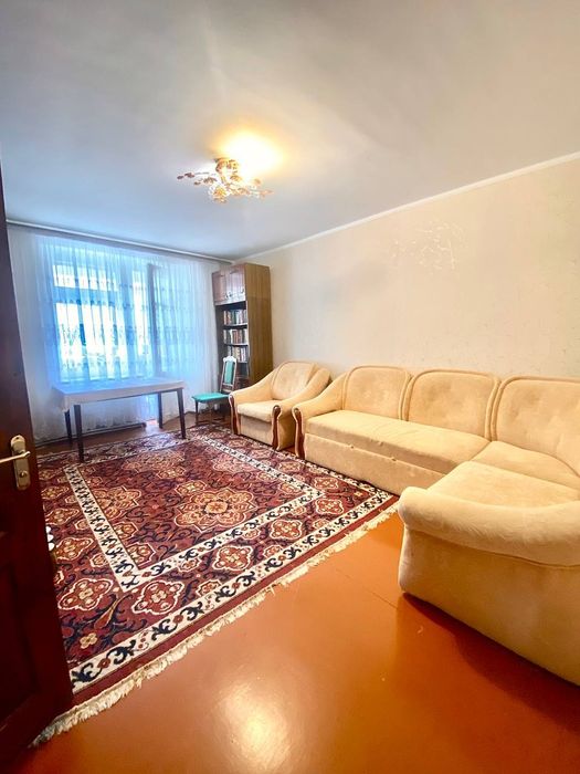 Продаётся 3х комнатная квартира в хорошем районе города