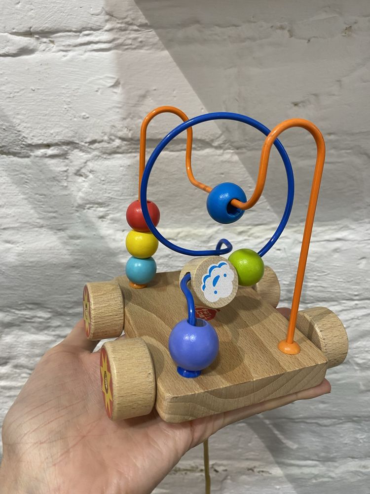 іграшка для дитини