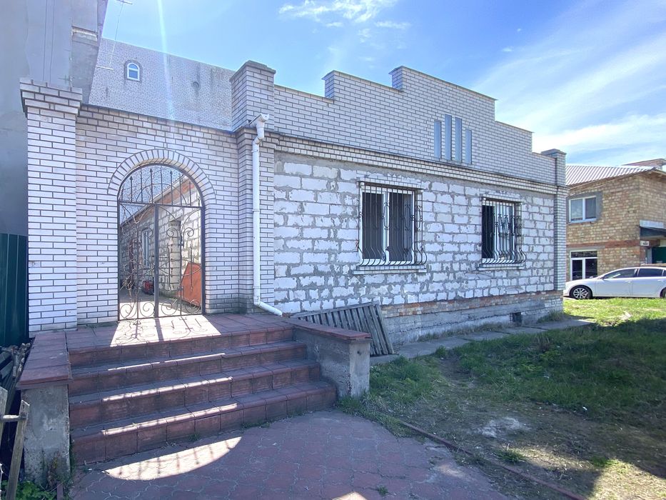 БЕЗ % Продаж комерційної будівлі 155м² в Бородянці біля Вокзалу