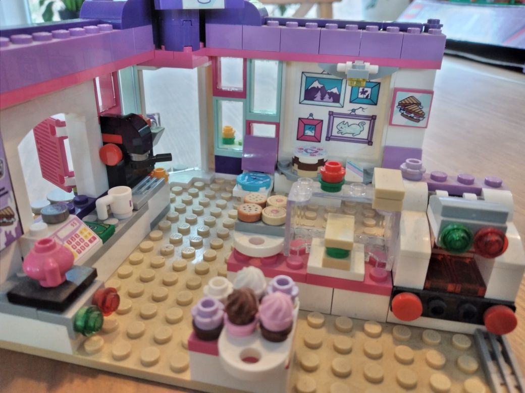 LEGO Friends 41336 kawiarnia artystyczna