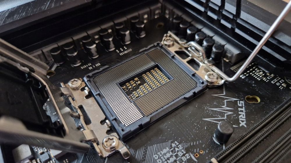 Płyta główna Asus ROG Strix B660-F Gaming WiFi  box gwarancja