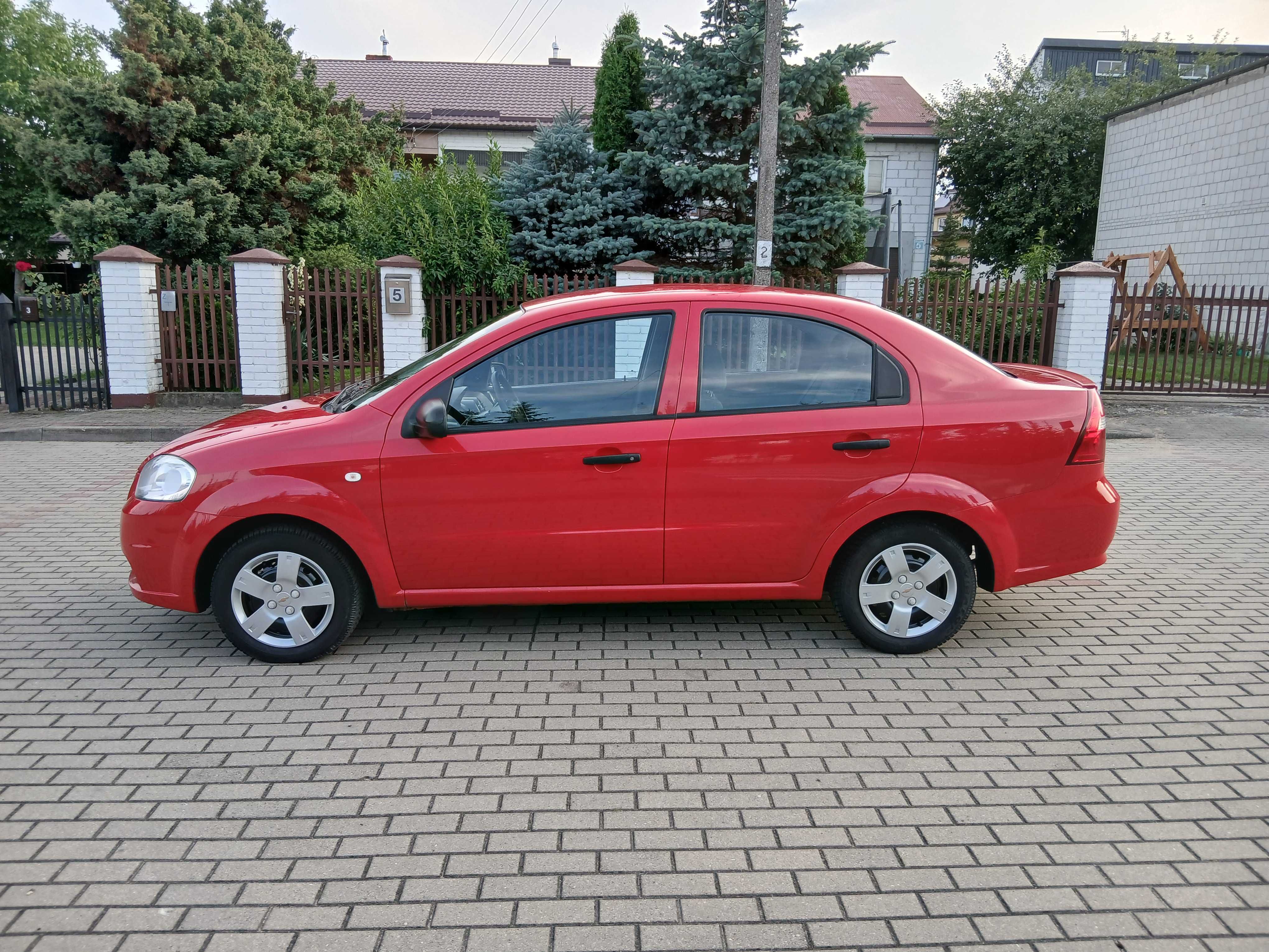 CHEVROLET AVEO 1.2 B 16V kupiony w salonie , Mały przebieg ...