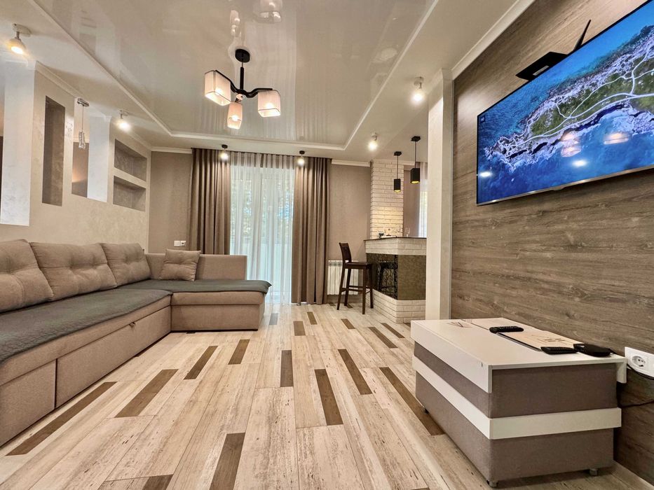 ApartPoltava КУТОВА ВАННА Стильна студія Корпусний парк,БАНК.чек