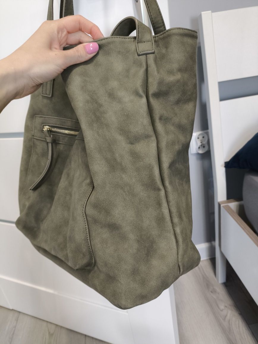 Torebka damska na ramię worek Pull&Bear