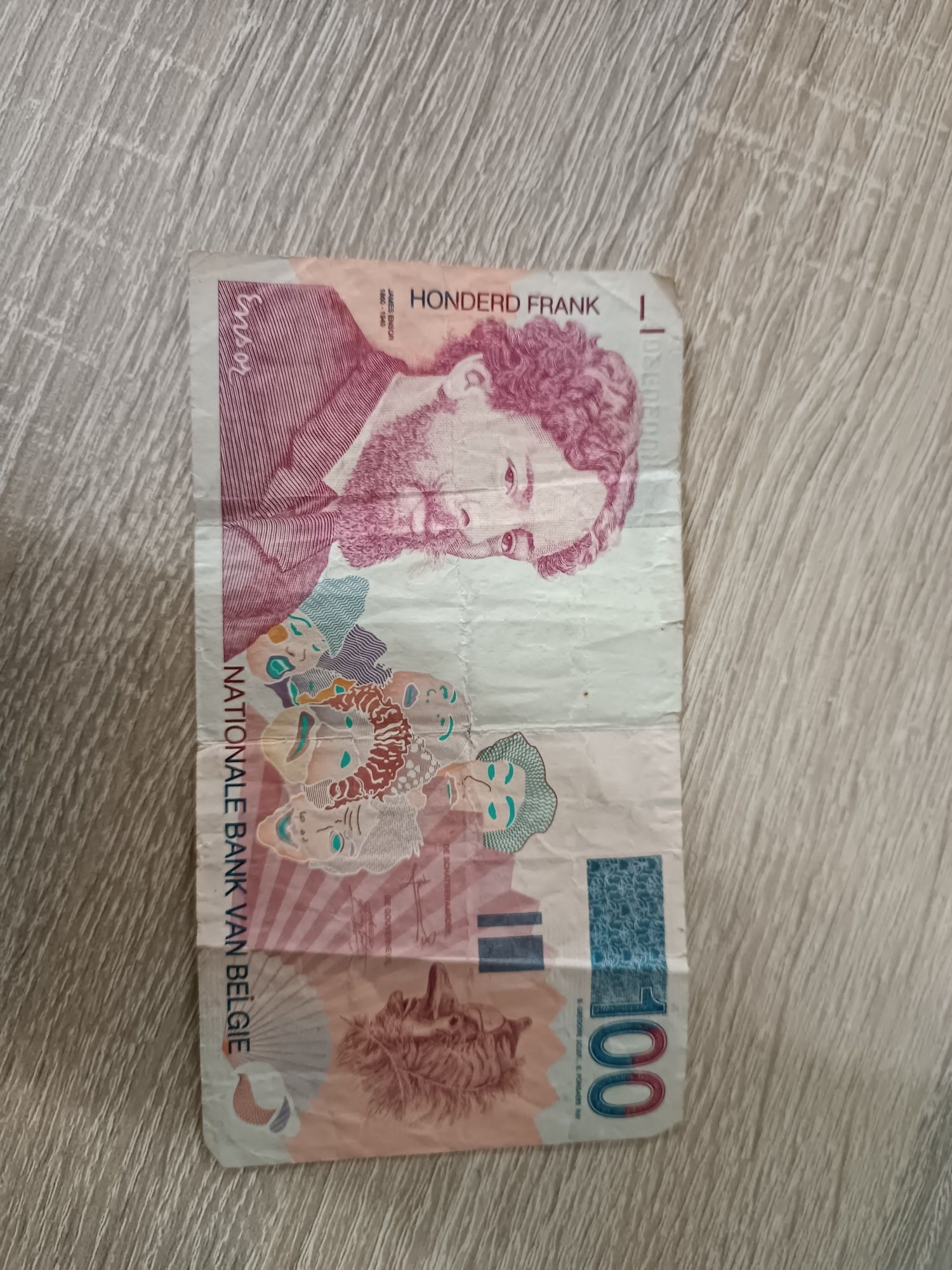 Stary banknot 100 funtów