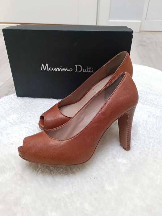 Brązowe czółenka Massimo Dutti skórzane na słupku 37