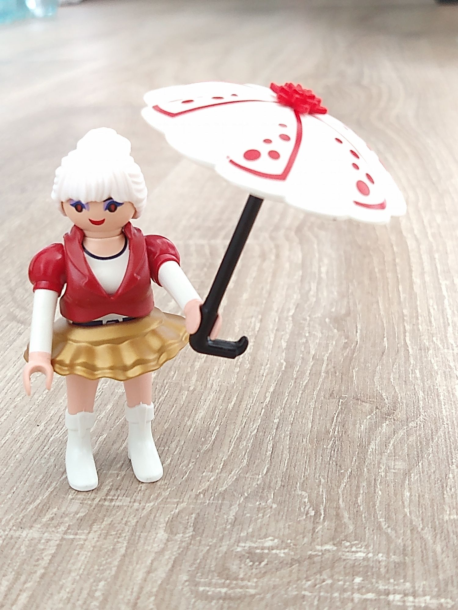 Playmobil-Figurka-Dla Dziewczynki/Nowa/70940/seria 24/KobietaiParasol