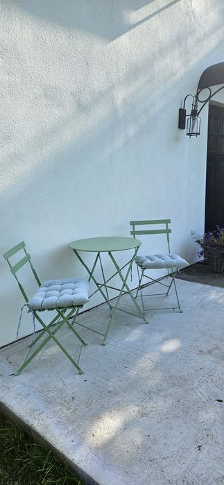 Stolikiem z krzesełkami składany na balkon/ taras