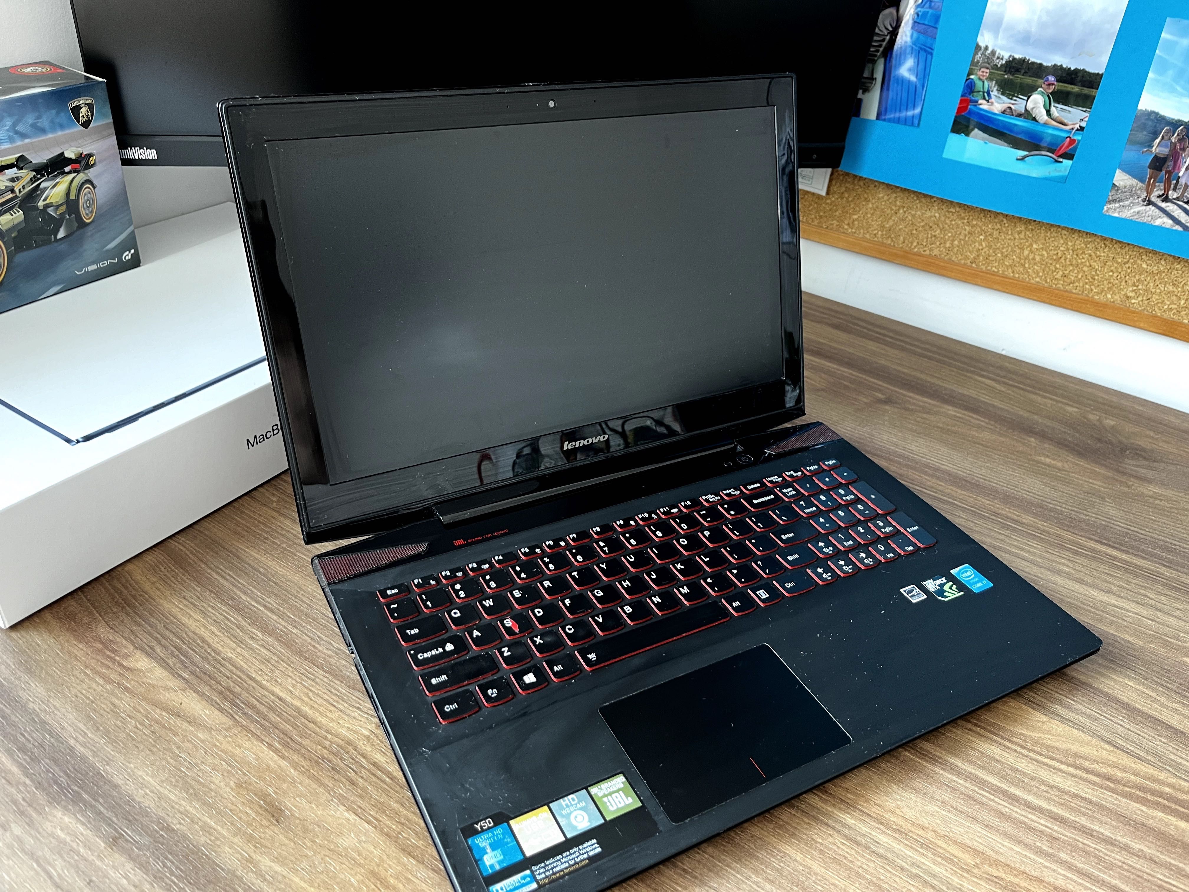 Laptop Lenovo Y50-70 i7 - 4720HQ 3,60 Ghz / GTX 960M / 16GB / 1 TB HDD