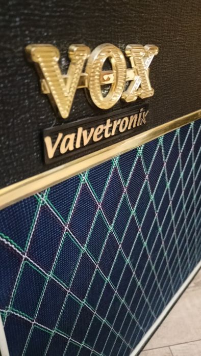 Wzmacniacz gitarowy combo VOX mega moc efekty konkretny piec