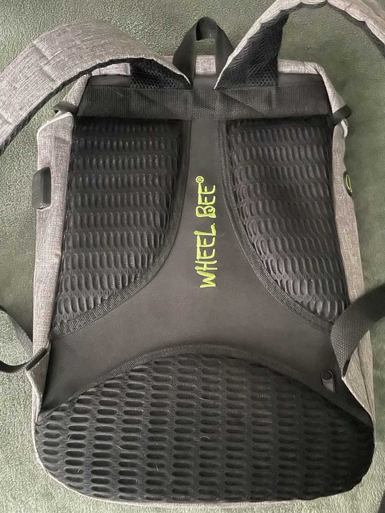 Plecak na laptop na rower z lampką