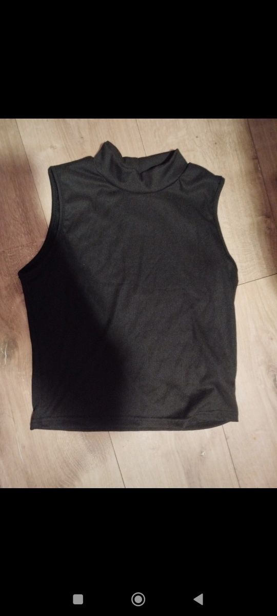 Czarny top Cropp top L