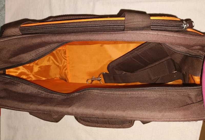 Torba na laptopa na ramię do ręki brązowa pomarańczowa