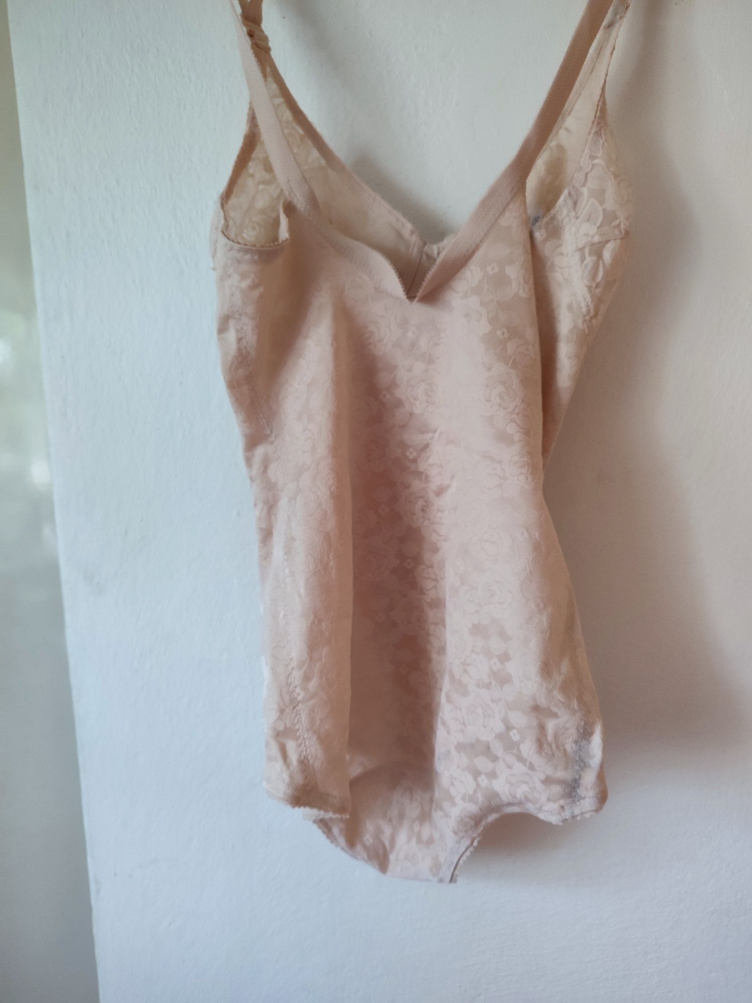 Body cieliste wyszczuplające 90 B