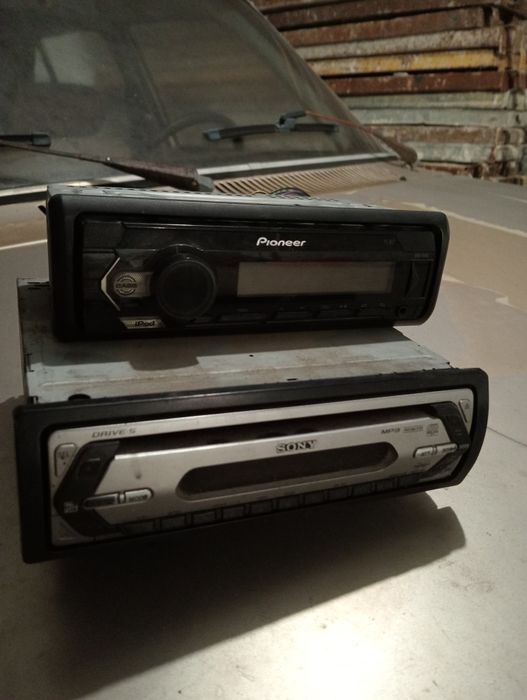 Rádios Pioneer/Sony