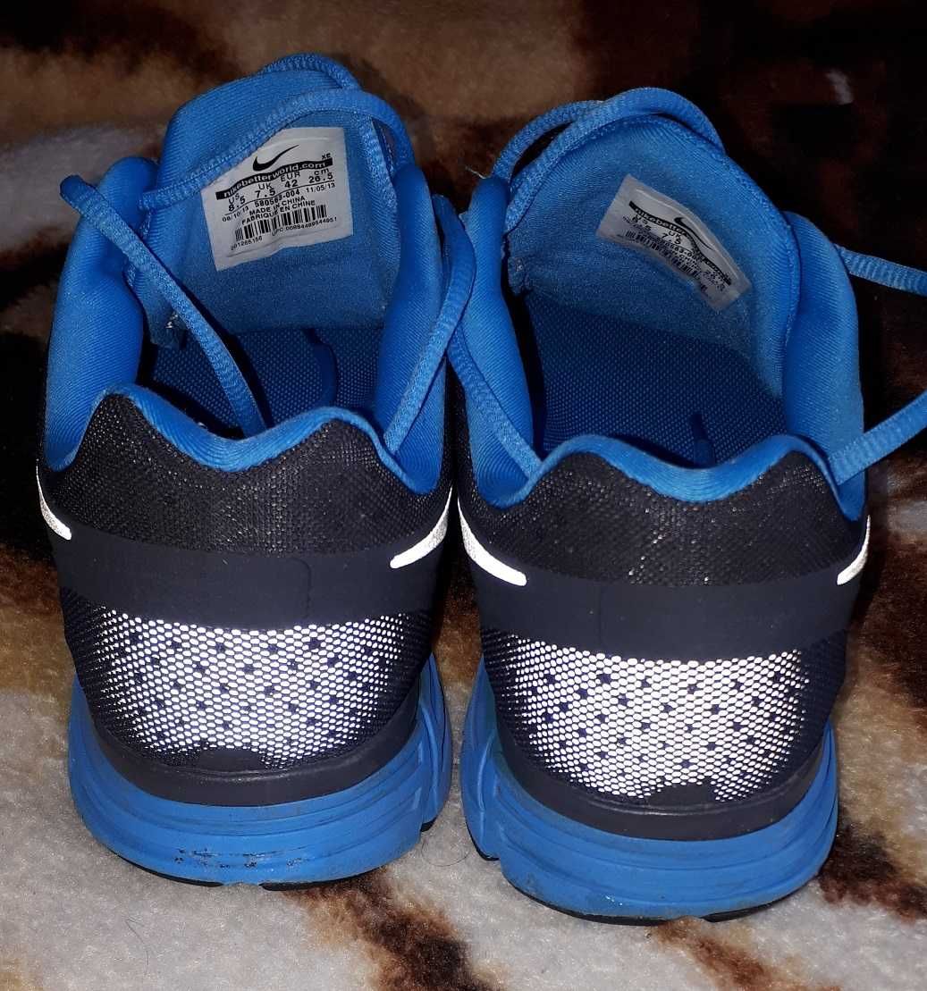 Nike Zoom Vomero 8 rozmiar 42