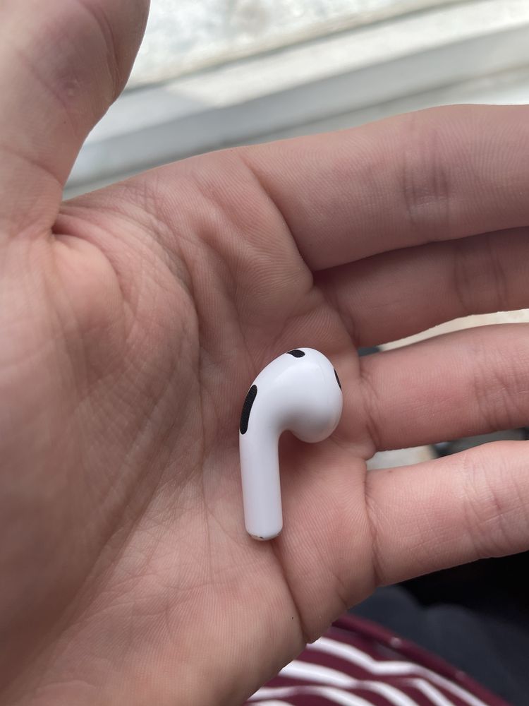 Airpods 3 A2564 лівий left