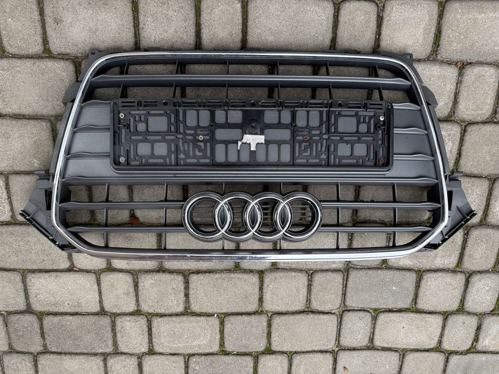Sprzedam grill atrapa + 2x kratki do halogenów audi a4 b8.5 avant