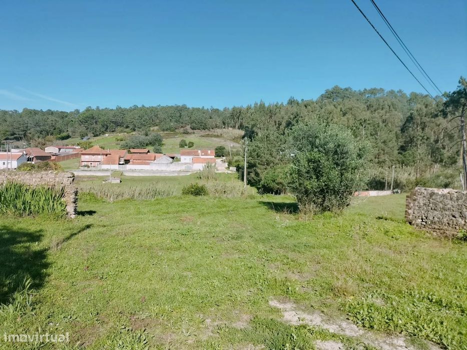 Terreno Urbano situado em Pataias Gare