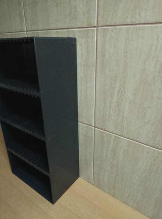 Półka stojak na płyty CD - 64 sztuki