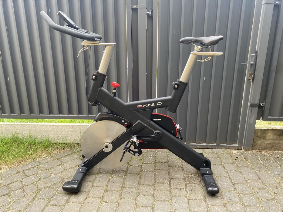 Rower spinningowy finnlo crt bardzo ciezki!