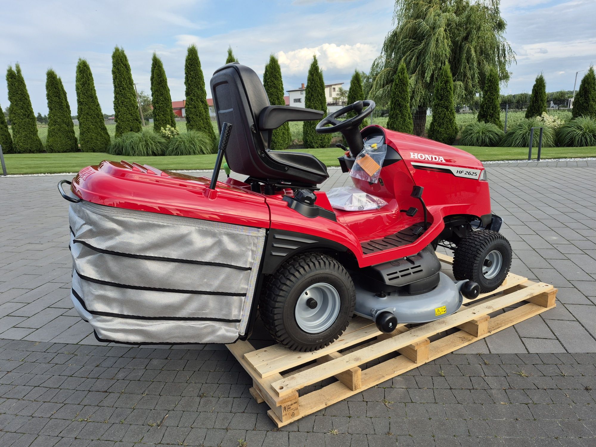 Nowa honda HF 2625 kosiarka traktorek