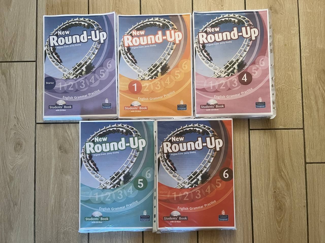 Round-up. English Grammar Book. Student Book. Є всі рівні!