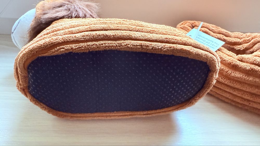 Bambosze paputki papcie kapcie lew rozm. 28/29