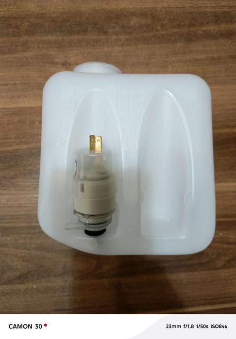 Бачок омывателя 2101, 2102, 2103, 2104, 2105, 2106, 2107, 3302, 2705,