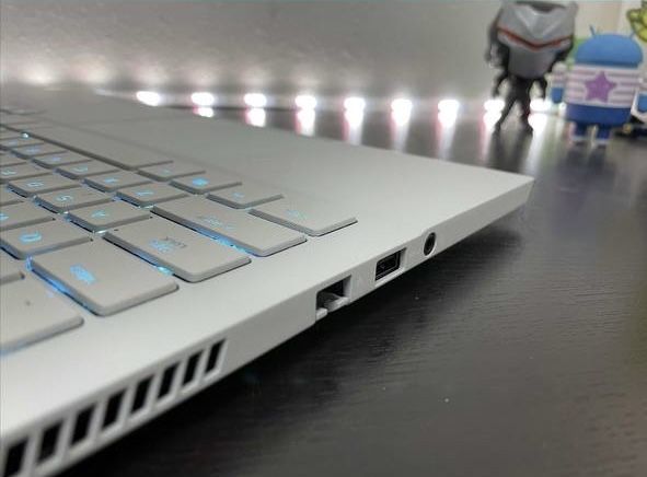 Alienware m15 r2