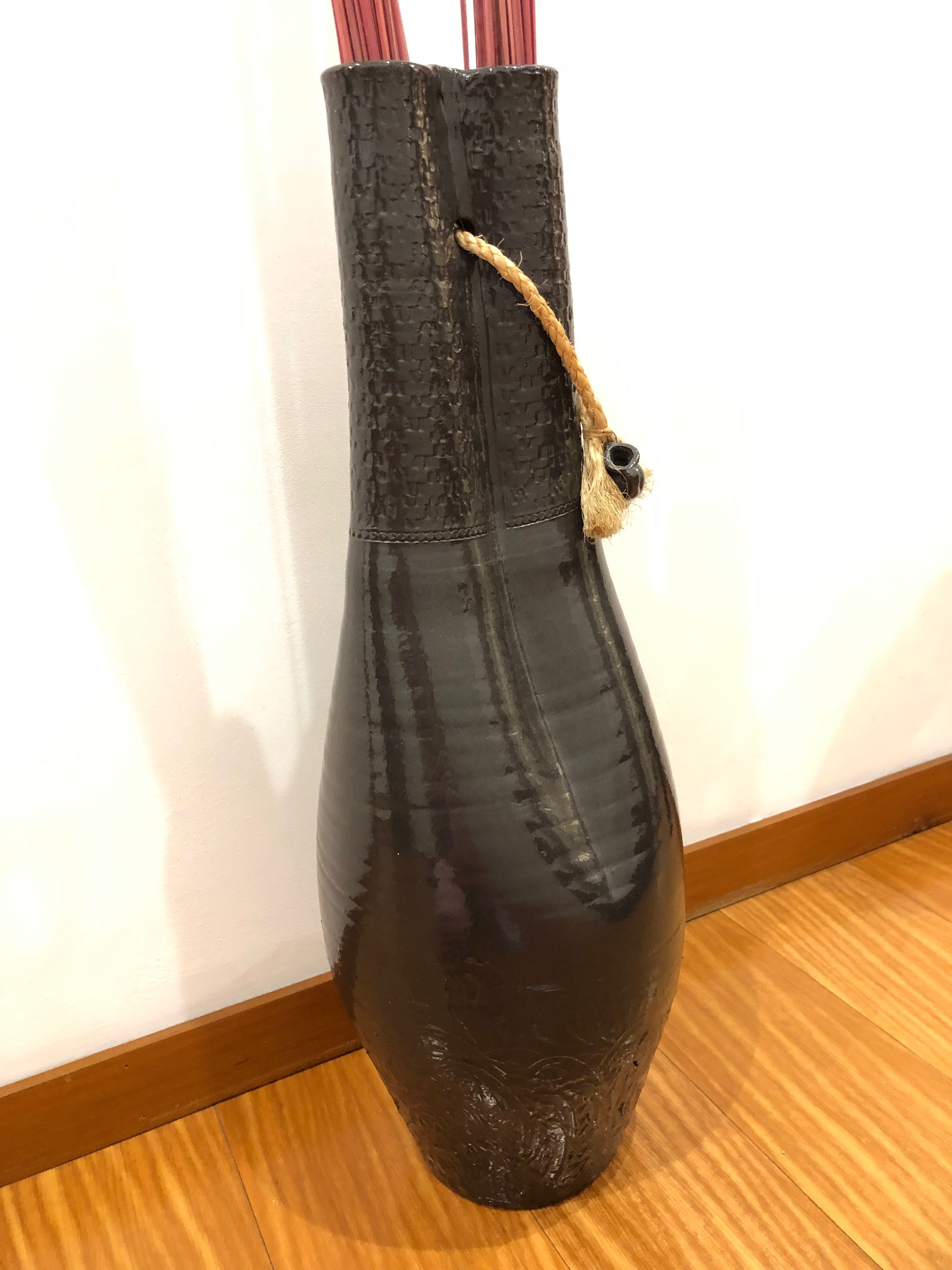Vaso Decorativo em Cerâmica