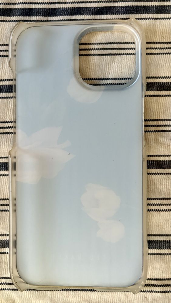 Case etui pokrowiec Ted Baker na iphone 15