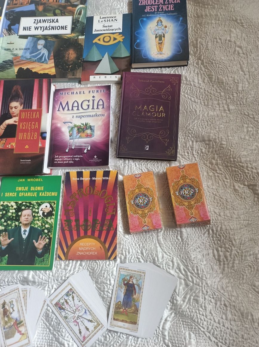 Zestaw książek ezoteryka duchowość wróżbiarstwo  tarot