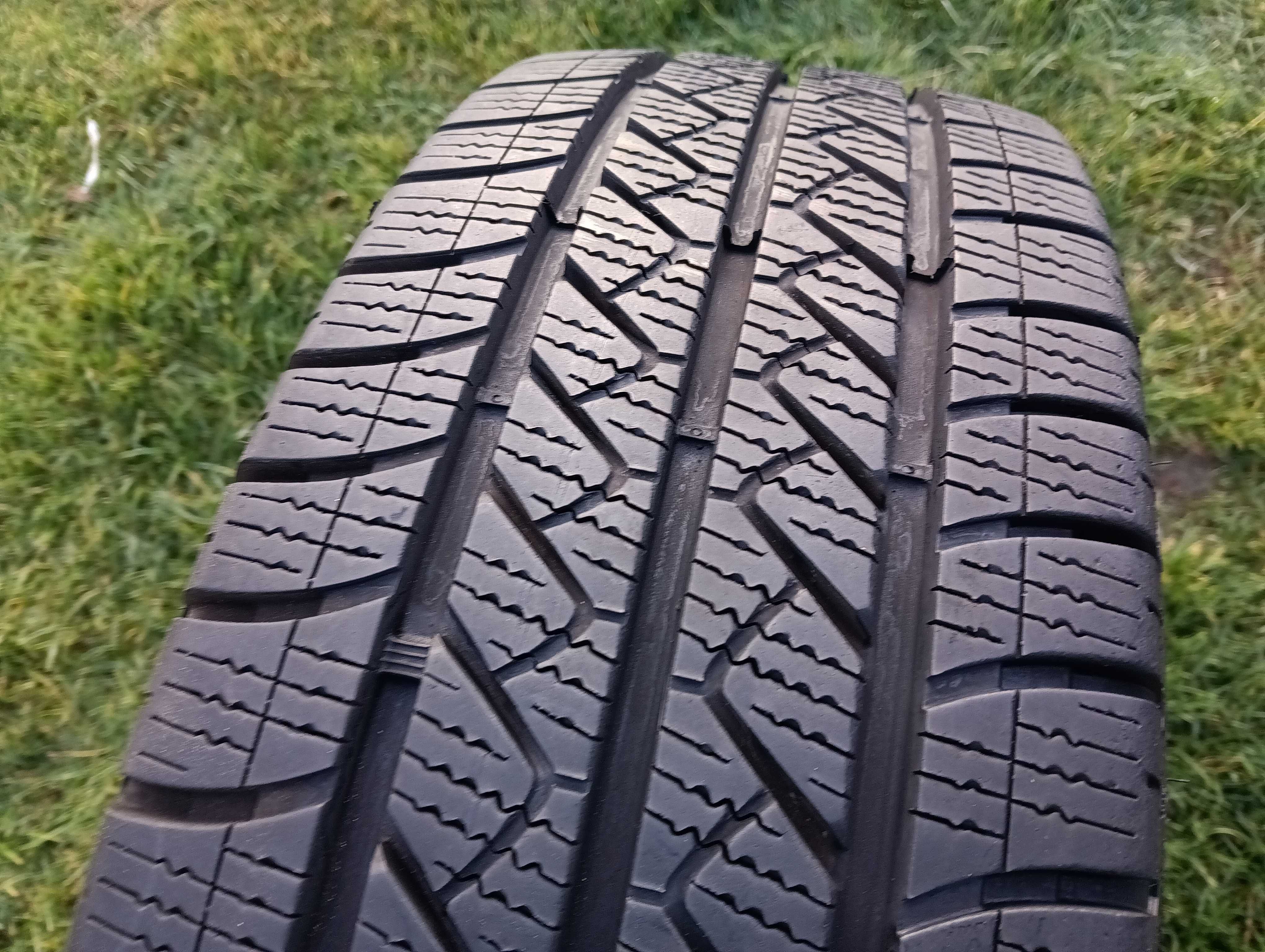 opona 225/70/15C Goodyear Vector 4 seasons Cargo 1 szt 9mm 2022