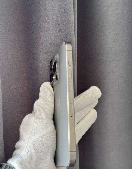 iPhone 15 Pro, 256 ГБ