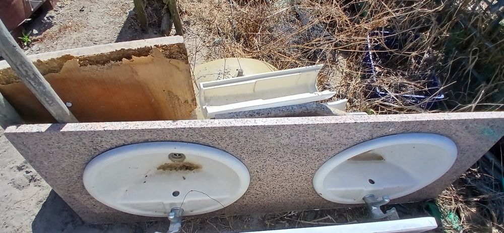 Pedra de granito duas pias