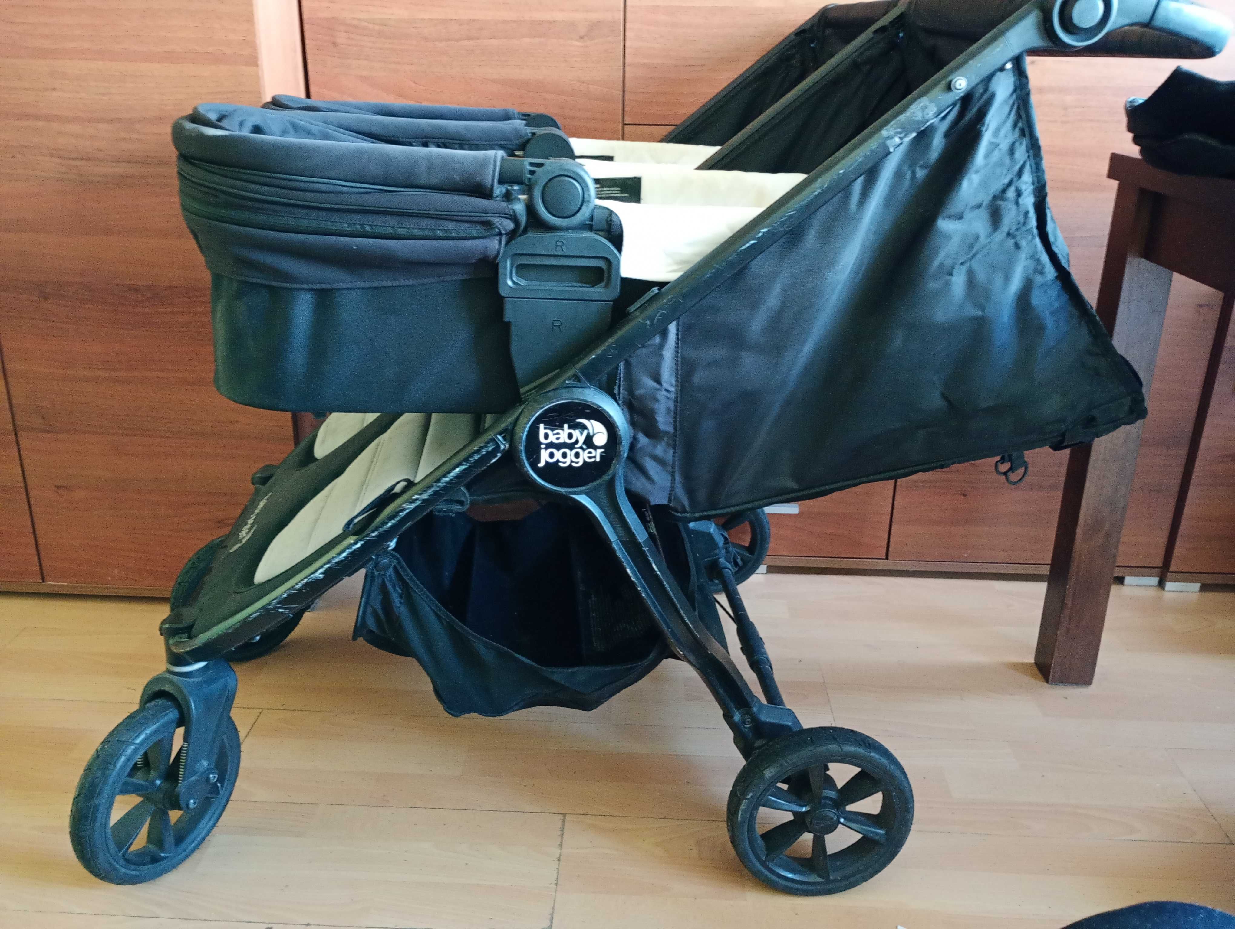 Wózek Baby Jogger dla bliźniaków