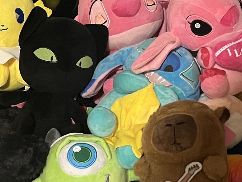 Мʼякі іграшки                                                        .