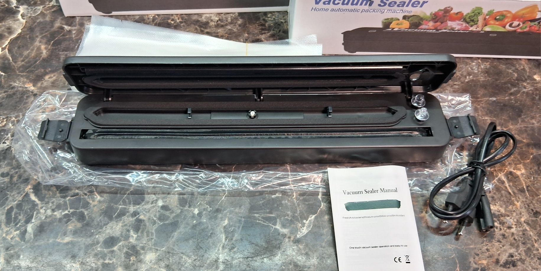 Продам вакууматор Vacuum Sealer ZKFK-001. + 10 ПАКЕТОВ В КОМПЛЕКТЕ!